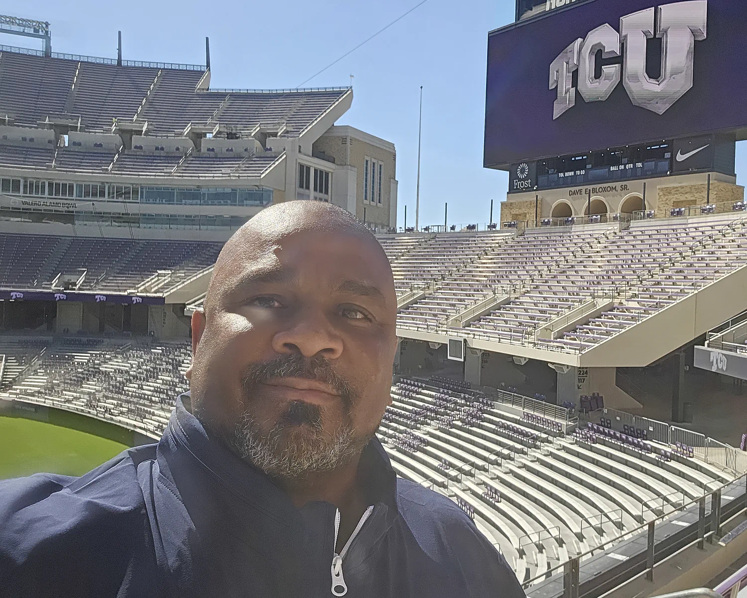 Photo of Brian Hercules, founder of Hercules Sports Consulting High School Football Event Management. Find more about Brian at www.HerculesSportsConsulting.com/team#brian-hercules