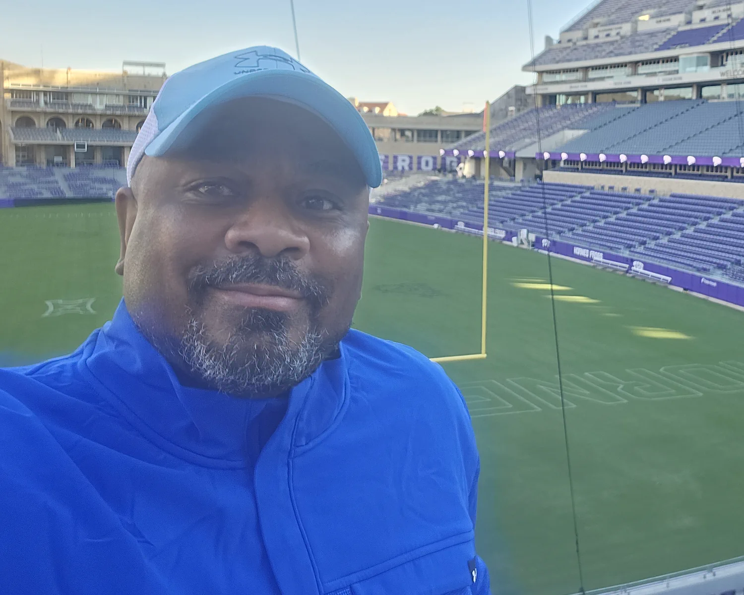 Photo of Brian Hercules, founder of Hercules Sports Consulting High School Football Event Management. Find more about Brian at www.HerculesSportsConsulting.com/team#brian-hercules
