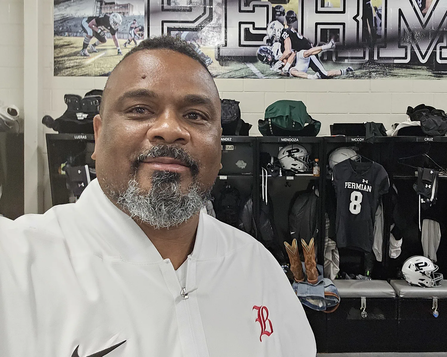 Photo of Brian Hercules, founder of Hercules Sports Consulting High School Football Event Management. Find more about Brian at www.HerculesSportsConsulting.com/team#brian-hercules