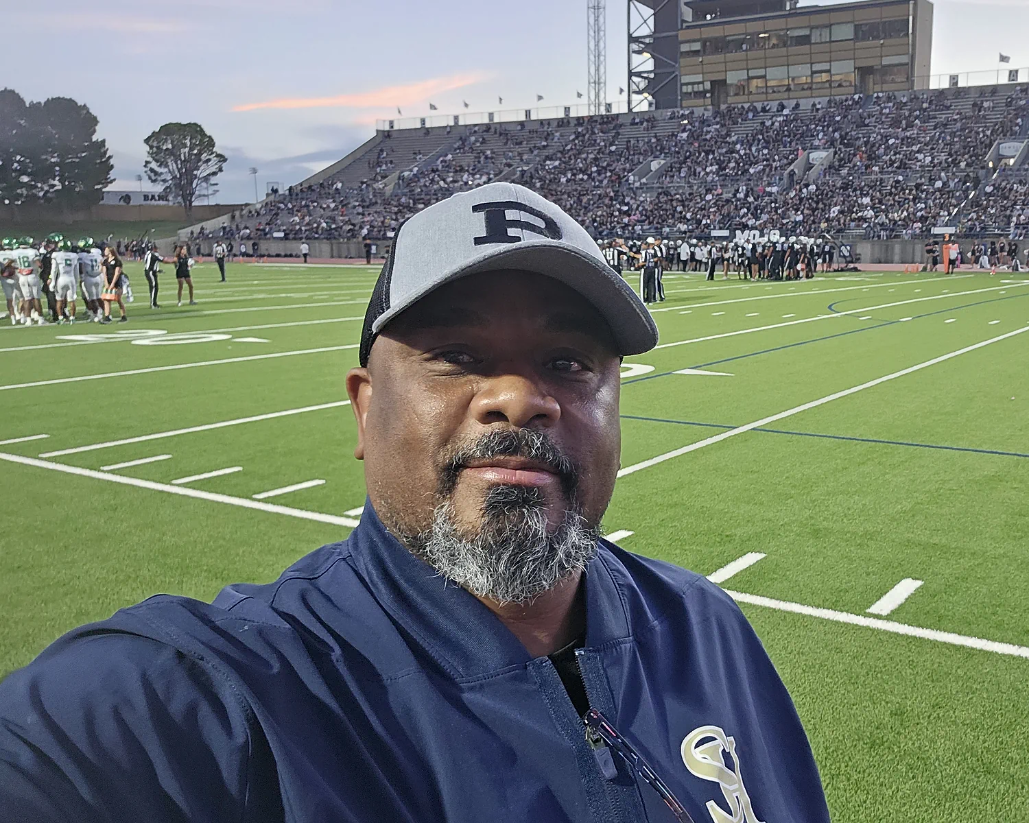 Photo of Brian Hercules, founder of Hercules Sports Consulting High School Football Event Management. Find more about Brian at www.HerculesSportsConsulting.com/team#brian-hercules